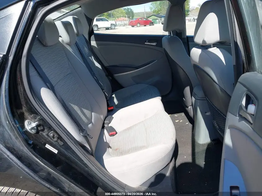 2015 HYUNDAI ACCENT GLS