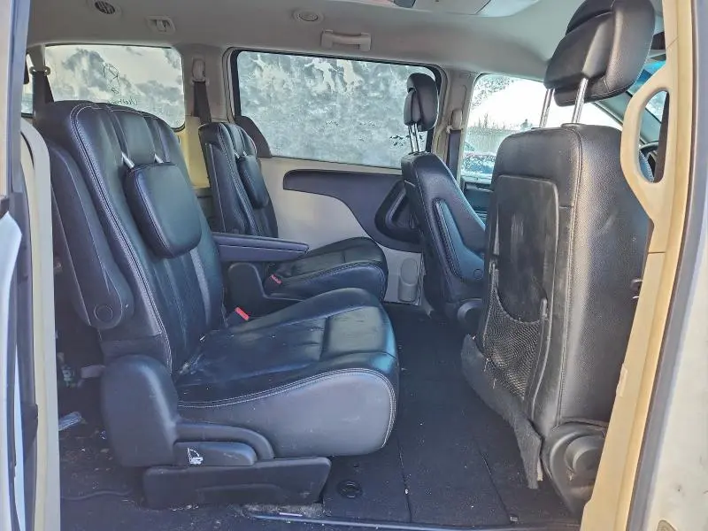 2014 CHRYSLER TOWN & COUNTRY TOURING  