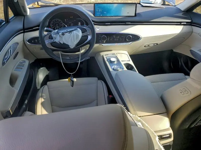 2025 GENESIS GV70 BASE  