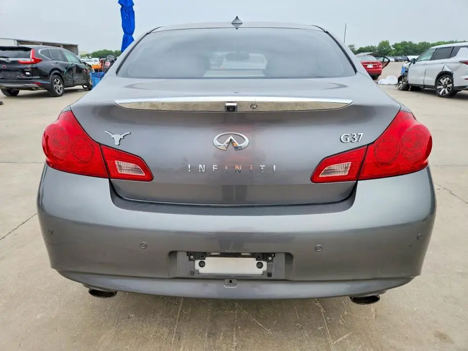 2011 INFINITI G37 BASE  