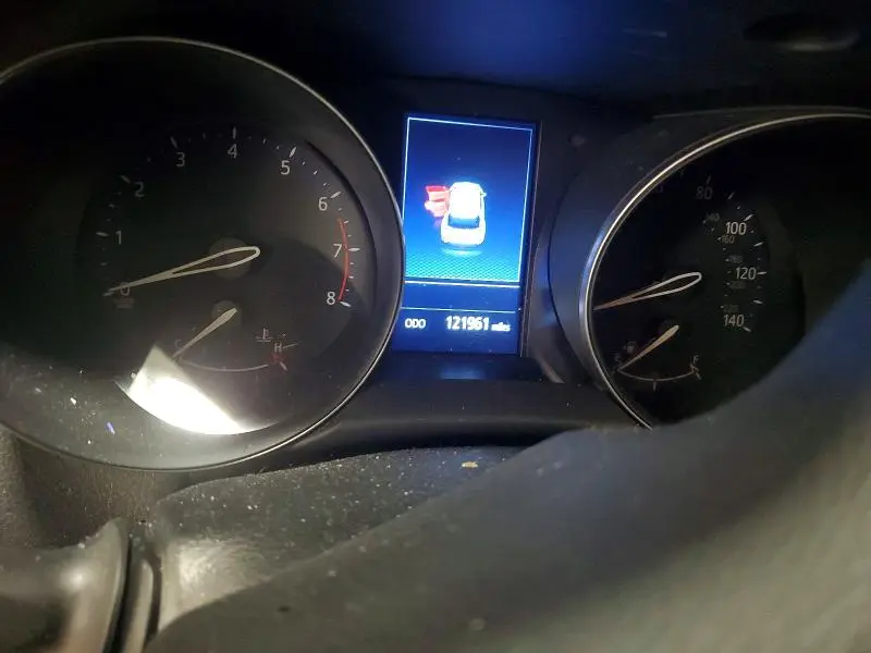 2021 TOYOTA C-HR XLE  