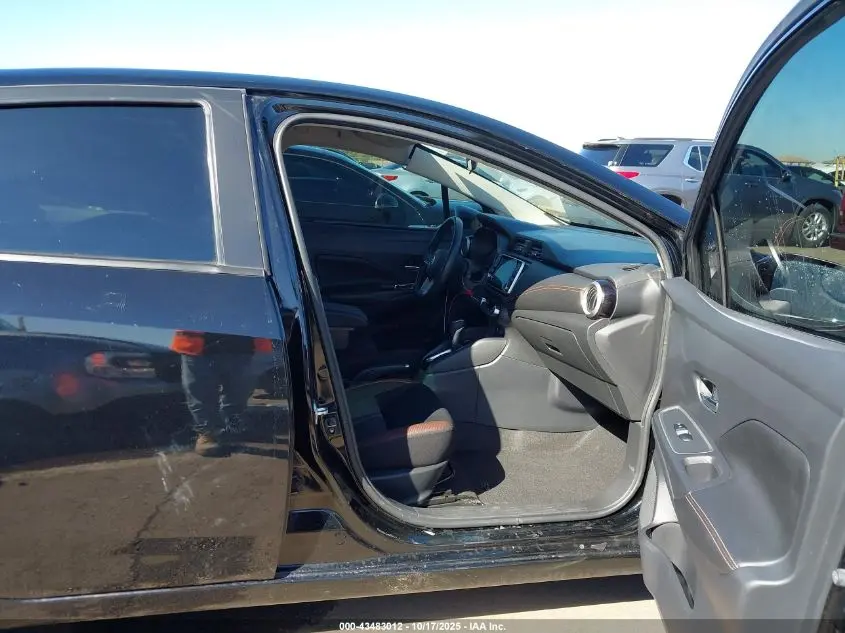 2021 NISSAN VERSA SR XTRONIC CVT