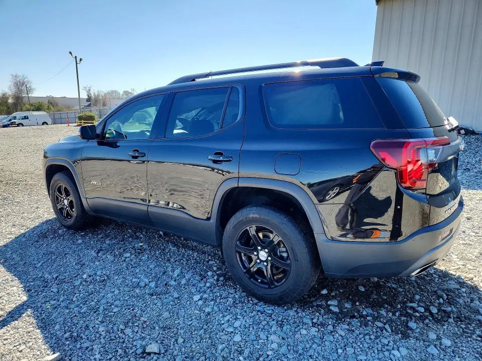 2022 GMC ACADIA AT4  
