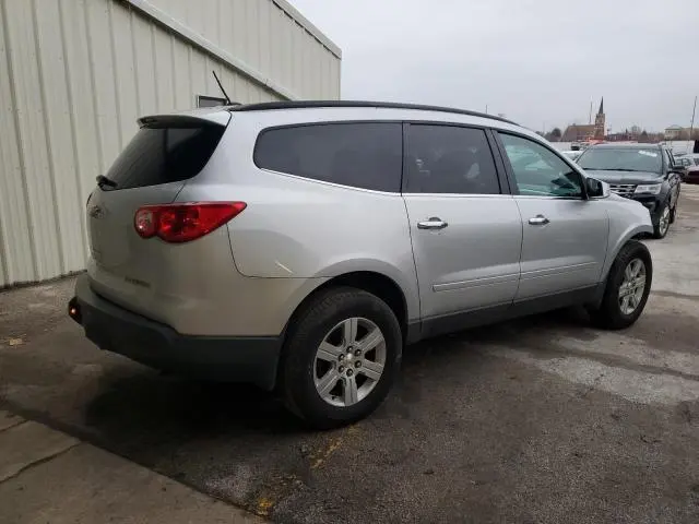 2011 CHEVROLET TRAVERSE LT  