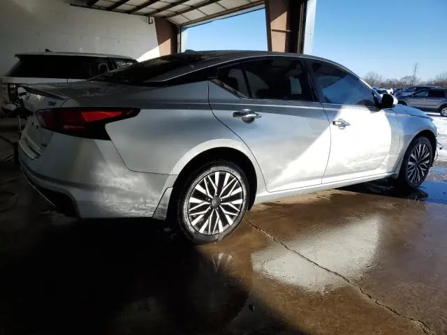 2023 NISSAN ALTIMA SV  