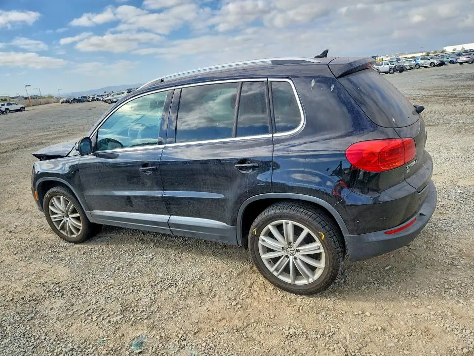2016 VOLKSWAGEN TIGUAN S  