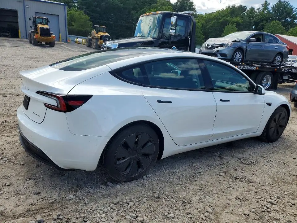 2024 TESLA MODEL 3   