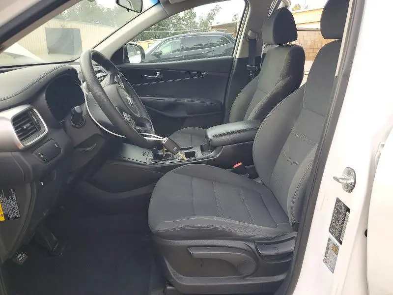 2018 KIA SORENTO LX V6  