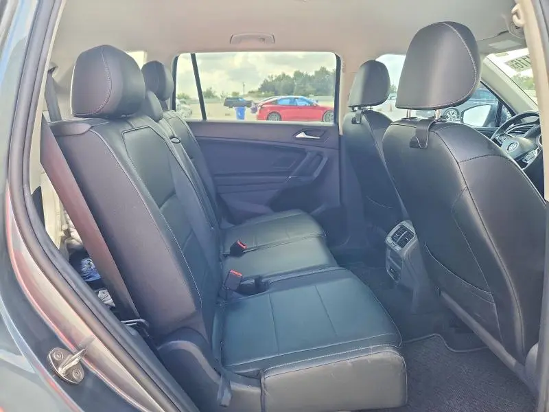 2020 VOLKSWAGEN TIGUAN SE  