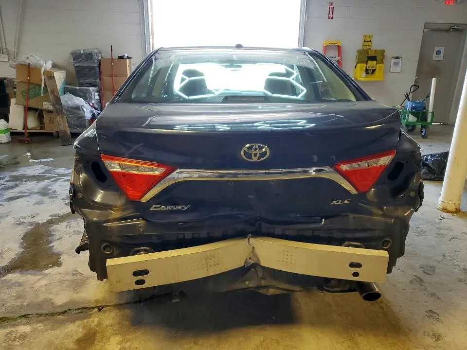 2017 TOYOTA CAMRY XLE  