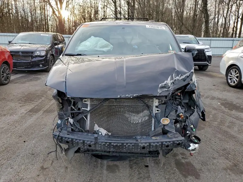 2017 DODGE GRAND CARAVAN GT  