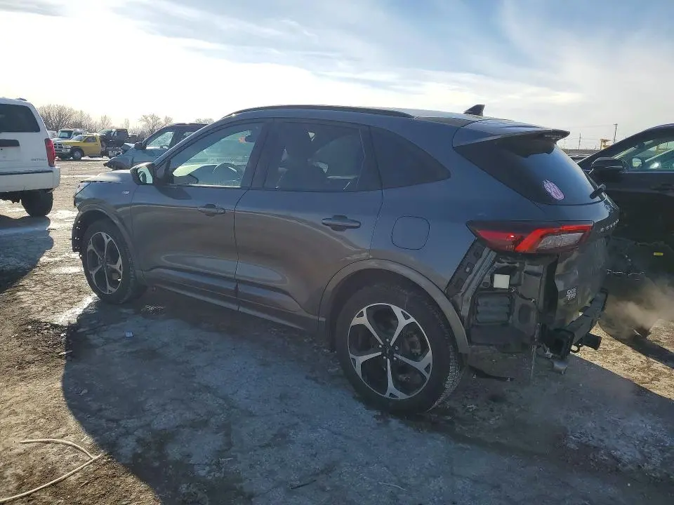 2023 FORD ESCAPE ST LINE SELECT  
