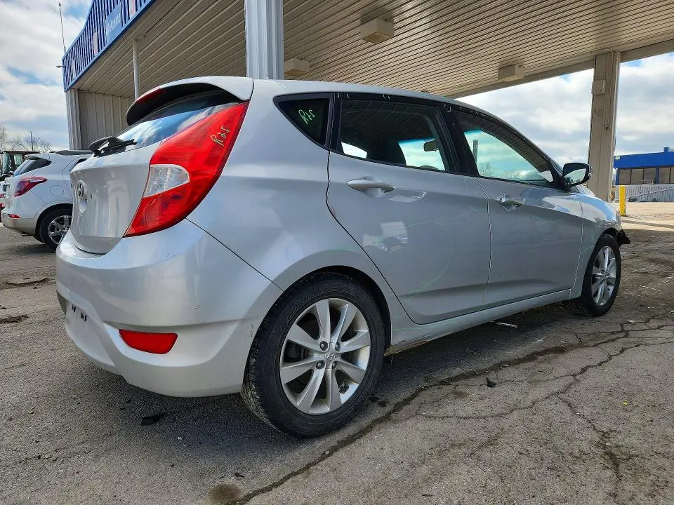2014 HYUNDAI ACCENT SE  