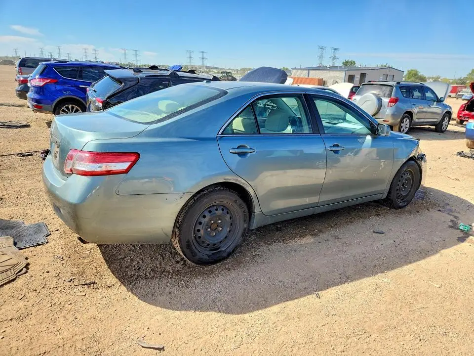 2011 TOYOTA CAMRY LE  