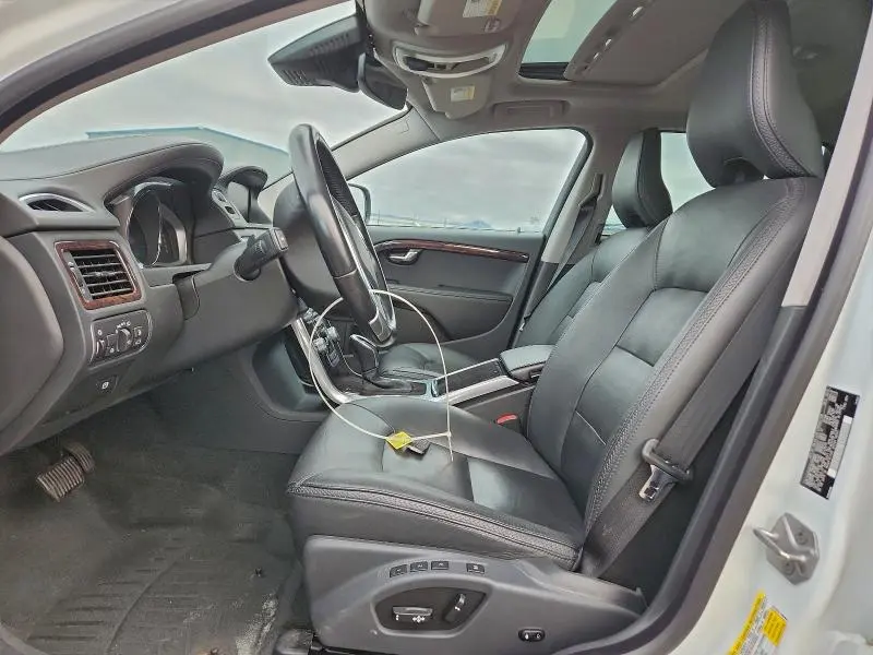 2016 VOLVO XC70 T5 CLASSIC PLATINUM  