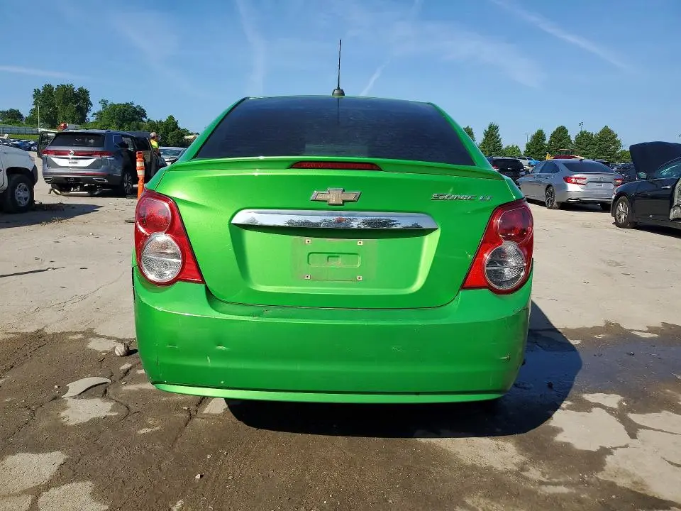 2015 CHEVROLET SONIC LT  
