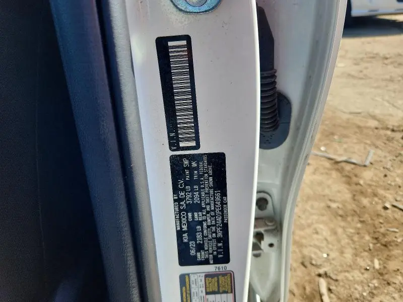 2023 KIA FORTE LXS  