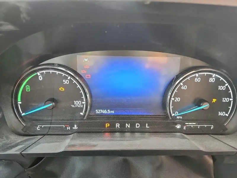 2022 FORD MAVERICK XL  