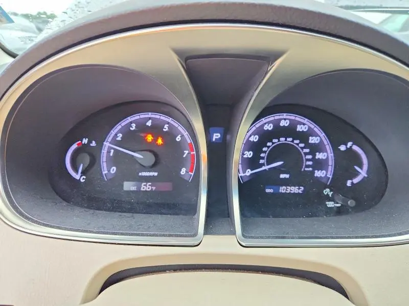 2011 TOYOTA AVALON LIMITED  