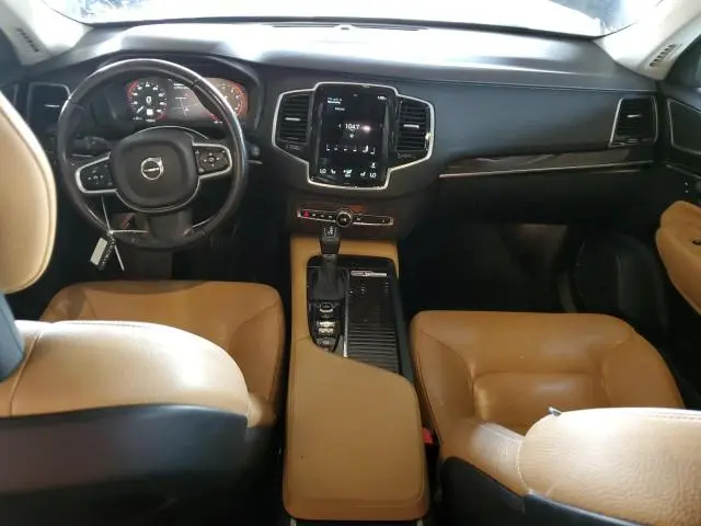 2016 VOLVO XC90 T6  
