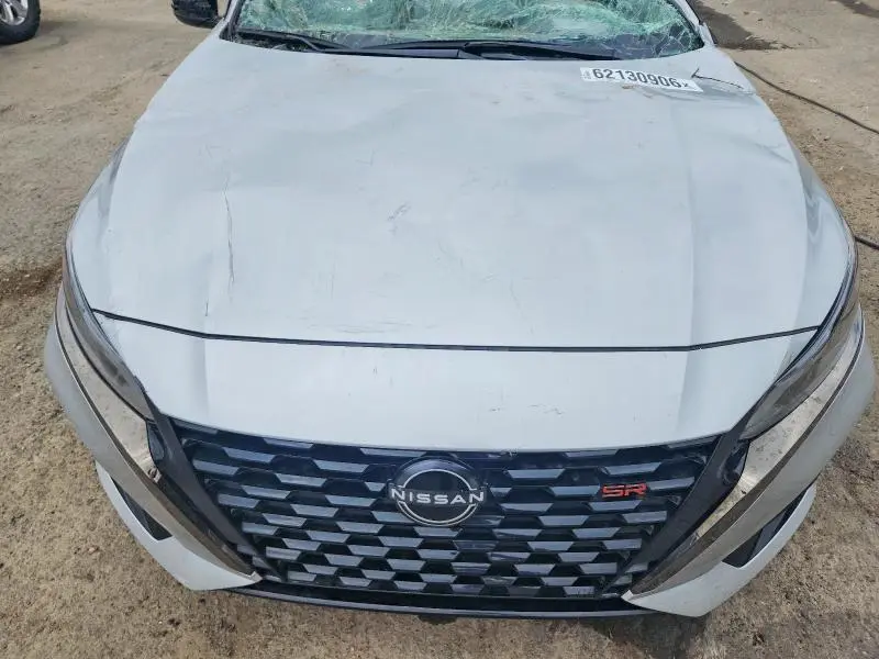 2024 NISSAN ALTIMA SR  