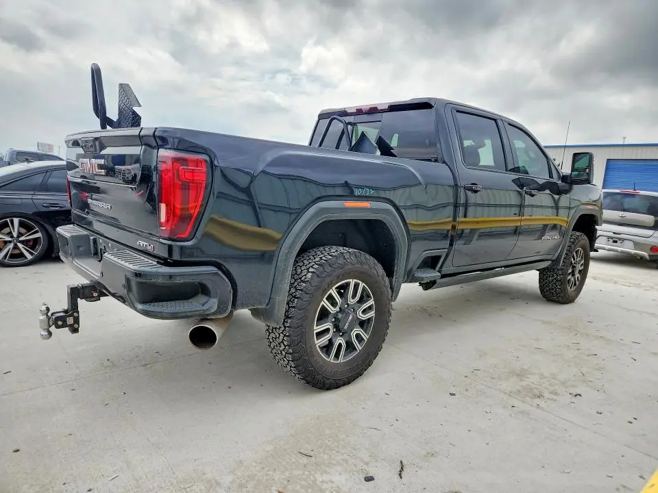 2021 GMC SIERRA K2500 AT4  