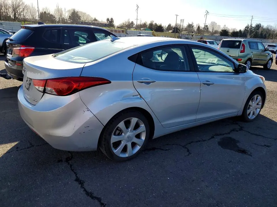 2011 HYUNDAI ELANTRA GLS  