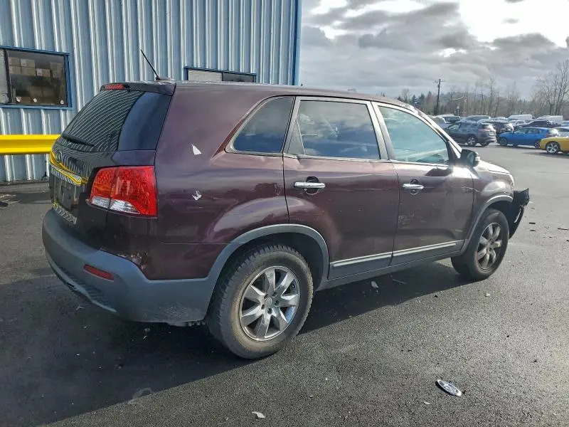2011 KIA SORENTO BASE  