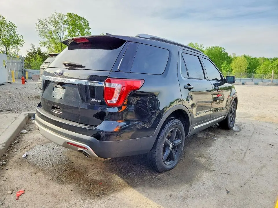 2016 FORD EXPLORER XLT  