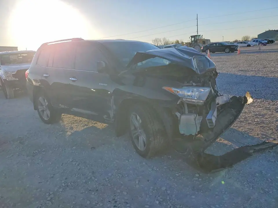 2013 TOYOTA HIGHLANDER LIMITED  