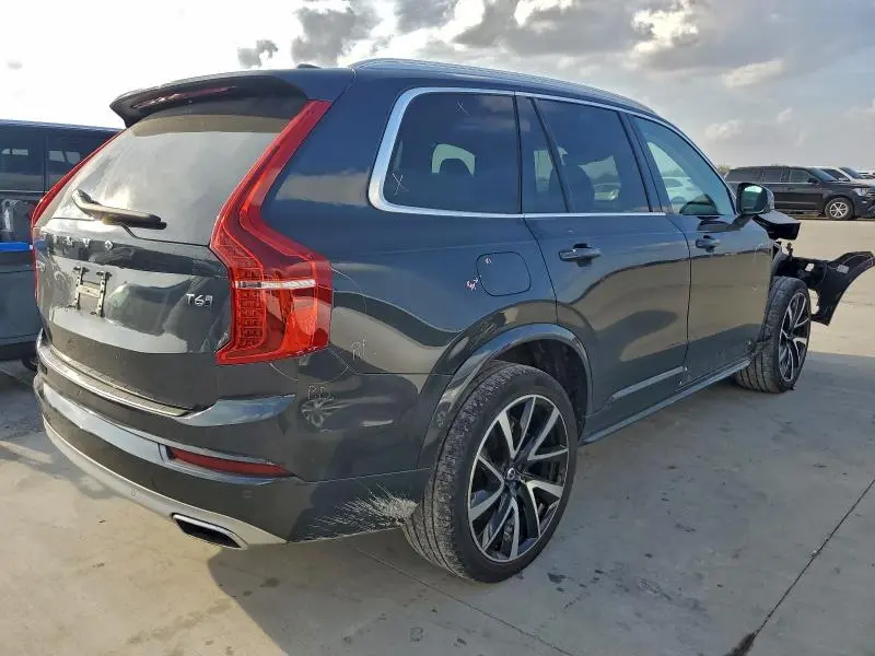 2021 VOLVO XC90 T6 MOMENTUM  