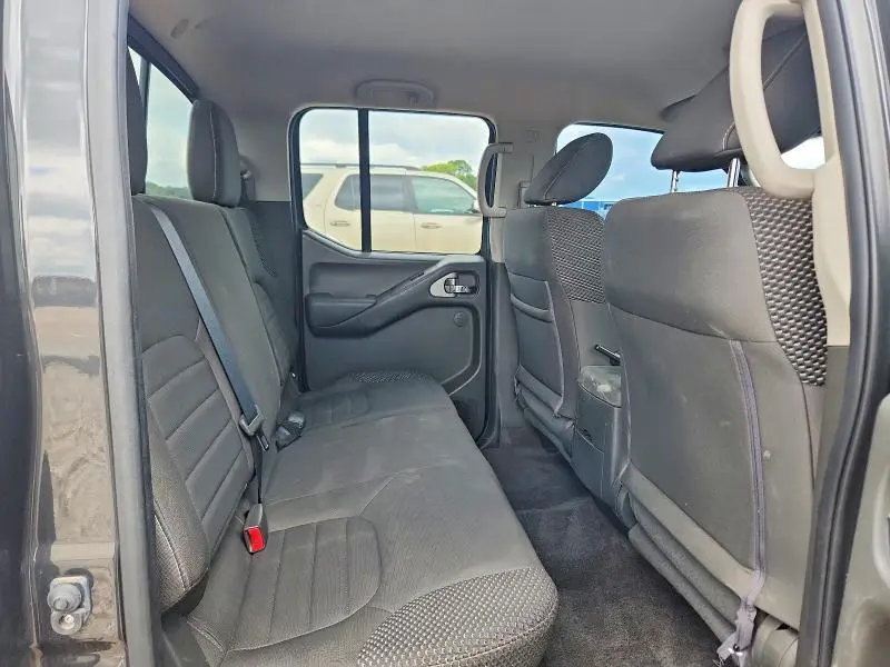 2015 NISSAN FRONTIER PRO-4X  