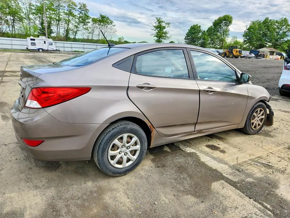2013 HYUNDAI ACCENT GLS  