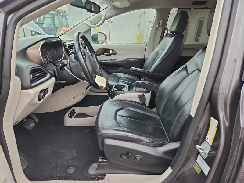 2017 CHRYSLER PACIFICA TOURING L  