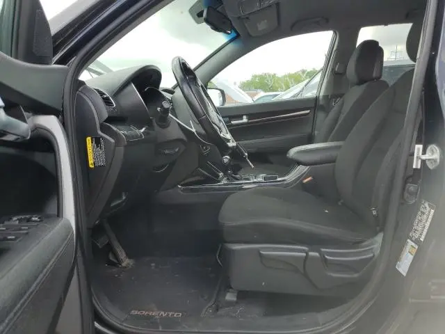 2015 KIA SORENTO LX  
