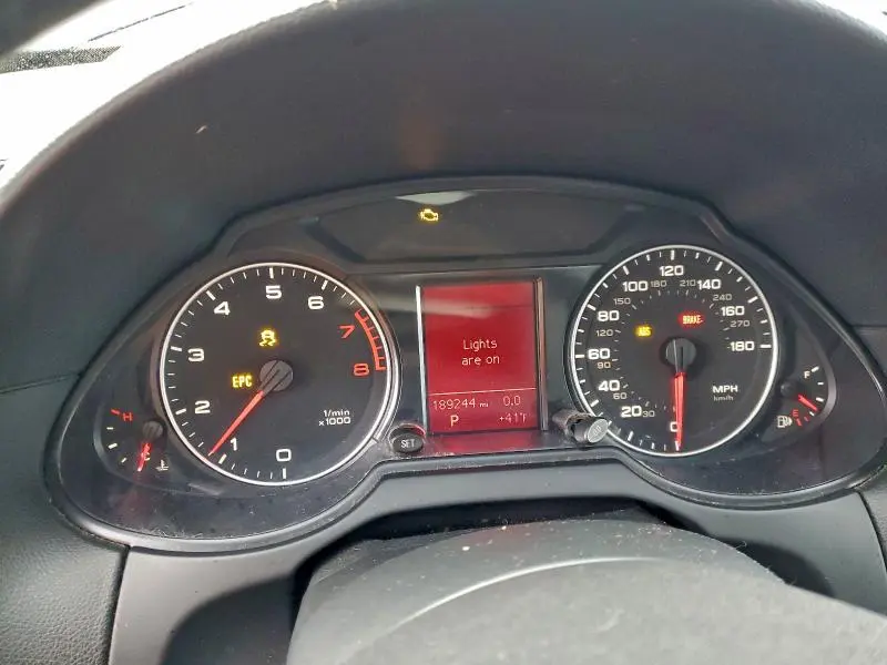 2011 AUDI Q5 PREMIUM  