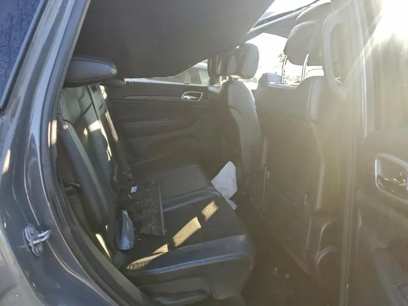 2019 JEEP GRAND CHEROKEE LAREDO  