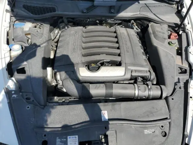 2014 PORSCHE CAYENNE   