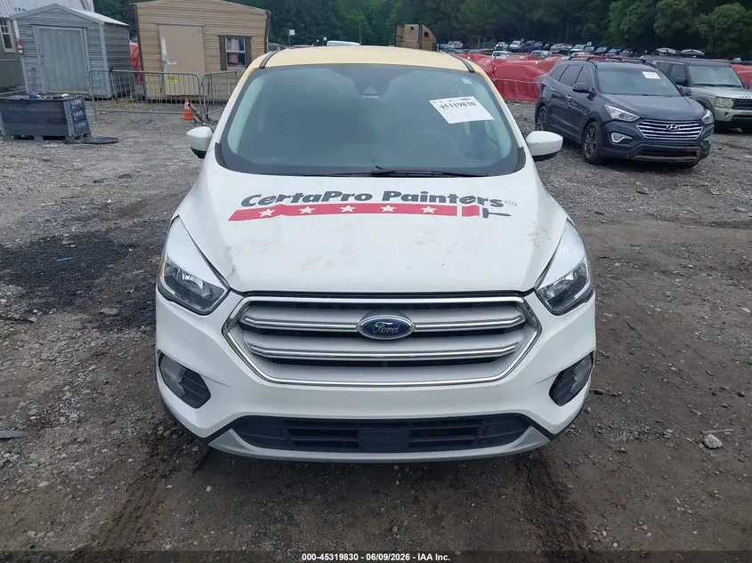 2019 FORD ESCAPE SE