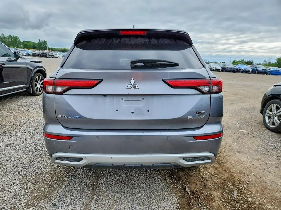2023 MITSUBISHI OUTLANDER SE  
