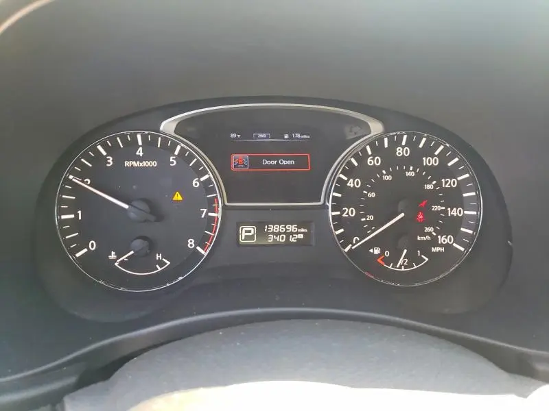 2015 NISSAN PATHFINDER SV  