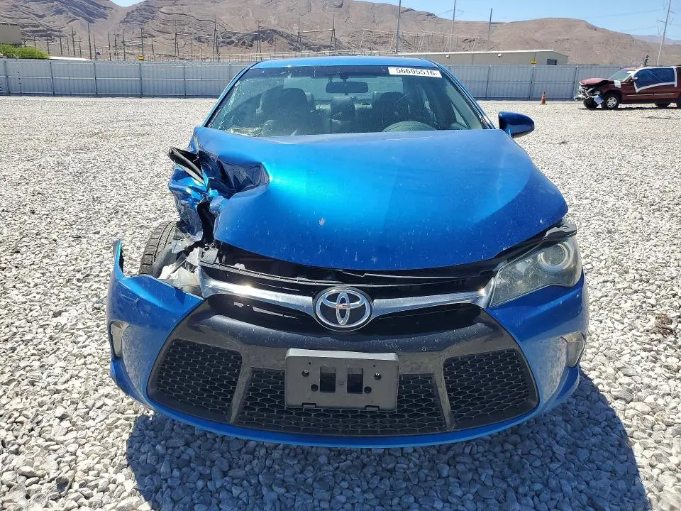 2017 TOYOTA CAMRY SE  