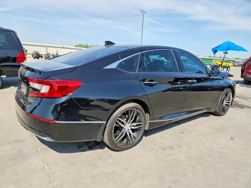 2022 HONDA ACCORD TOURING HYBRID  