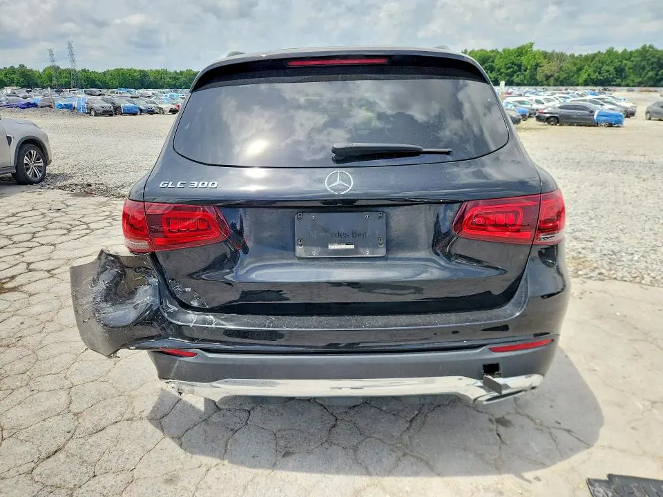 2020 MERCEDES-BENZ GLC 300  