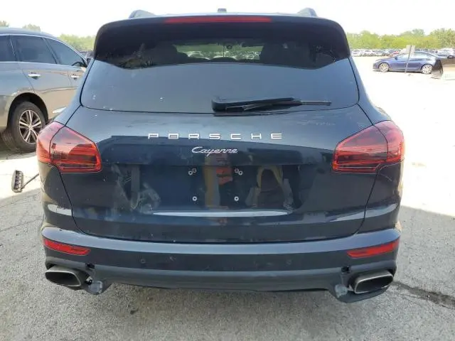 2016 PORSCHE CAYENNE   
