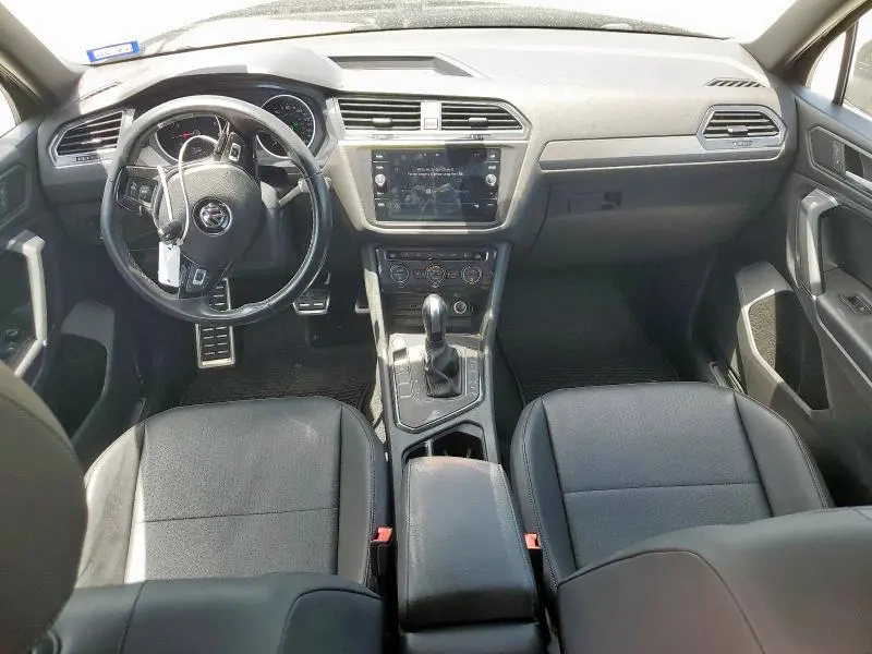 2020 VOLKSWAGEN TIGUAN SE  