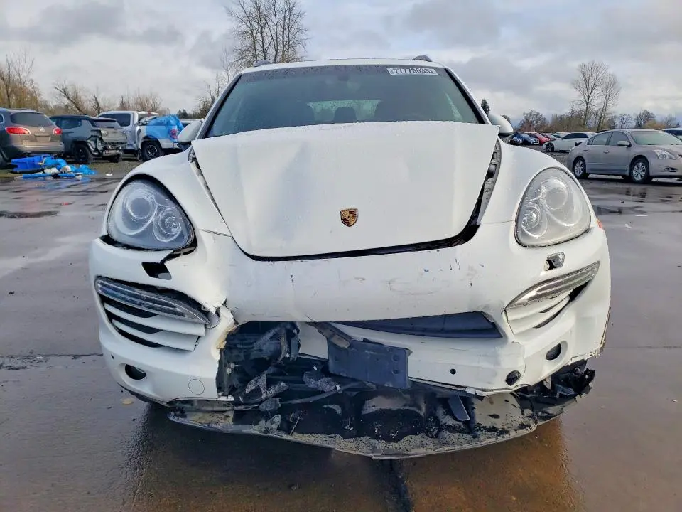 2012 PORSCHE CAYENNE   