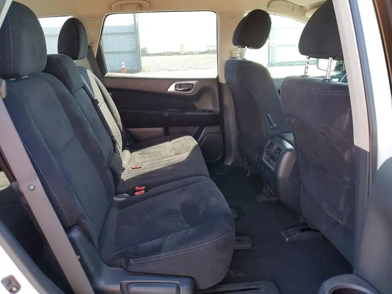 2015 NISSAN PATHFINDER SV  