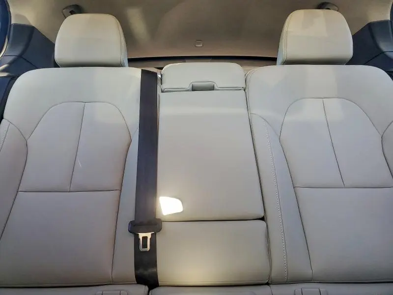 2025 VOLVO XC40 PLUS  