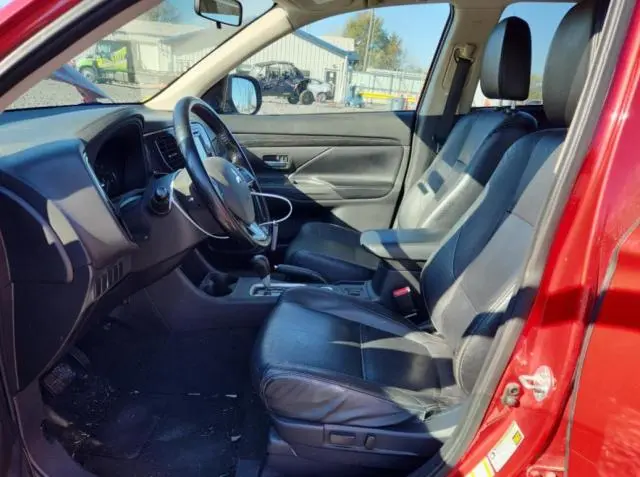 2016 MITSUBISHI OUTLANDER SE  